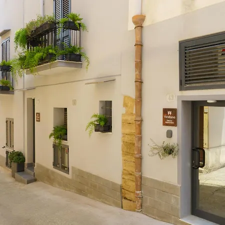 Penzion Viridiano & 4*